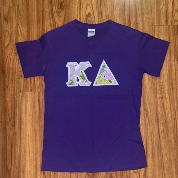 Kappa Delta Sorority Stitched Letters T shirt | Vera Bradley | Small | purple - Picture 1 of 4